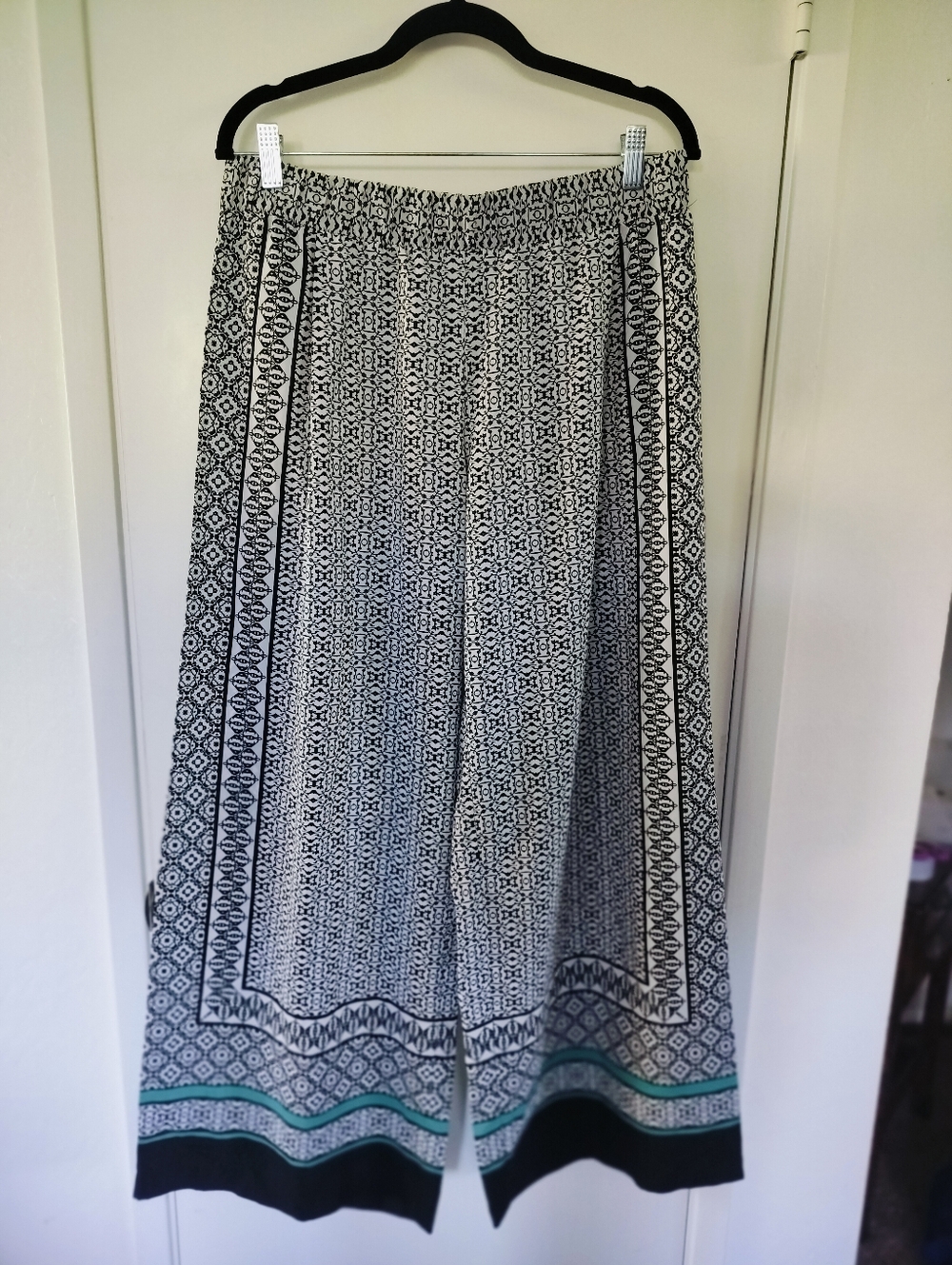 Liz Claiborne Printed Wide-Leg Women’s Pants - Black & White Teal Border Medium